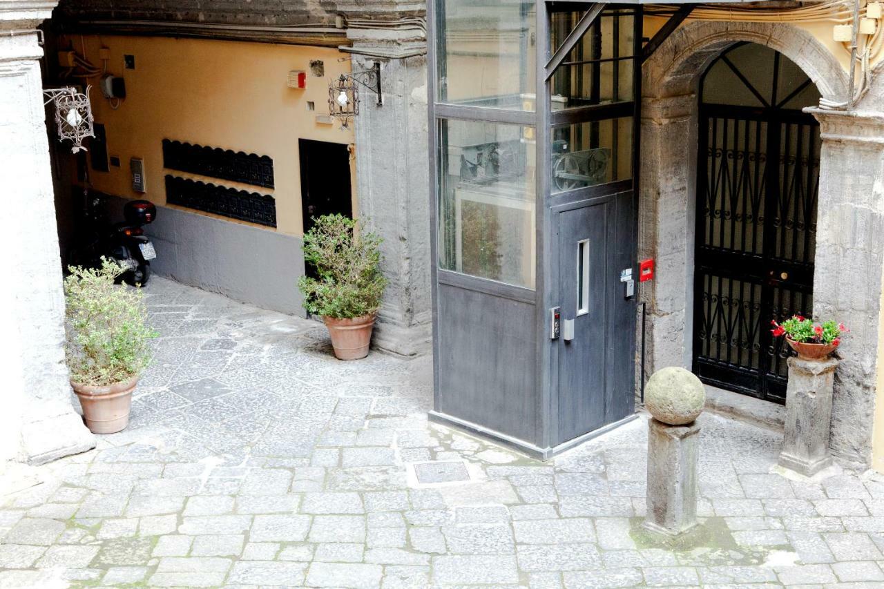 Casa Velata A Spaccanapoli ภายนอก รูปภาพ